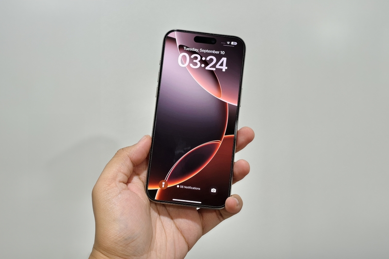 Thông điệp ẩn thú vị đằng sau hình nền của iPhone 16